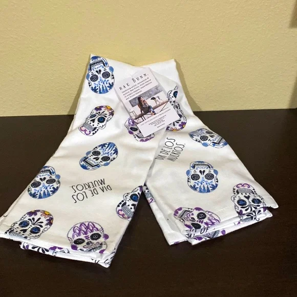 NWT Rae Dunn Sugar Skull Dia de los muertos kitchen towels - Picture 1 of 4